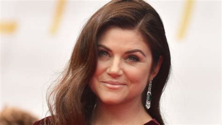Tiffani Thiessen Talks ‘Saved By The Bell’ Amid Reboot Buzz – Hollywood Life