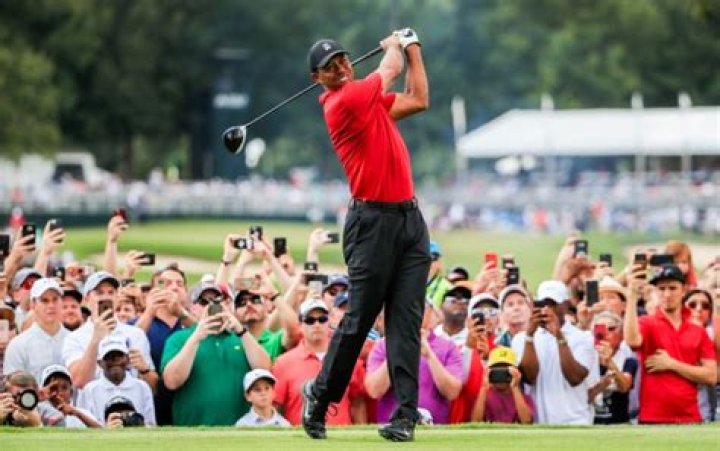 Tiger Woods Golfing — The Best Ever Does His Thing – Hollywood Life
