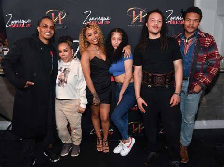 Tiny Harris Posts Father’s Day Tribute To T.I. — Sweet Photo – Hollywood Life