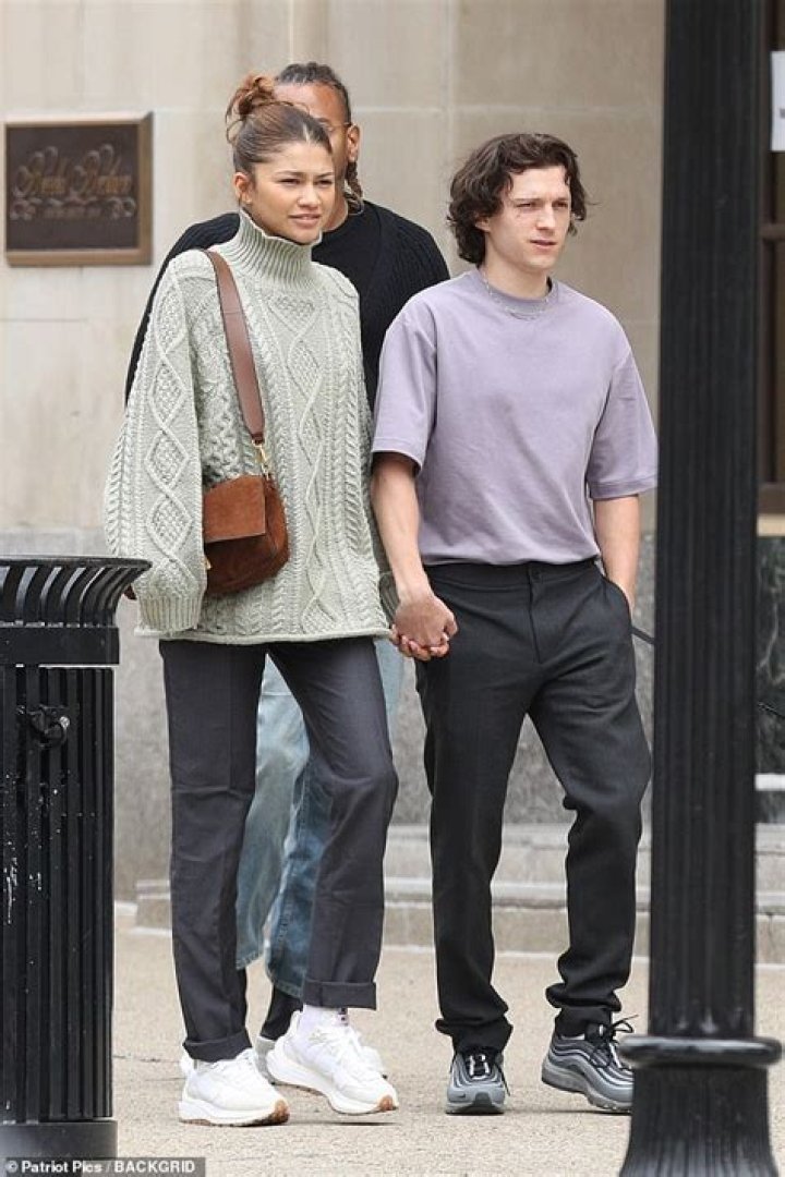 Tom Holland & Zendaya Hold Hands While Sightseeing In Boston: Cute Date Photos