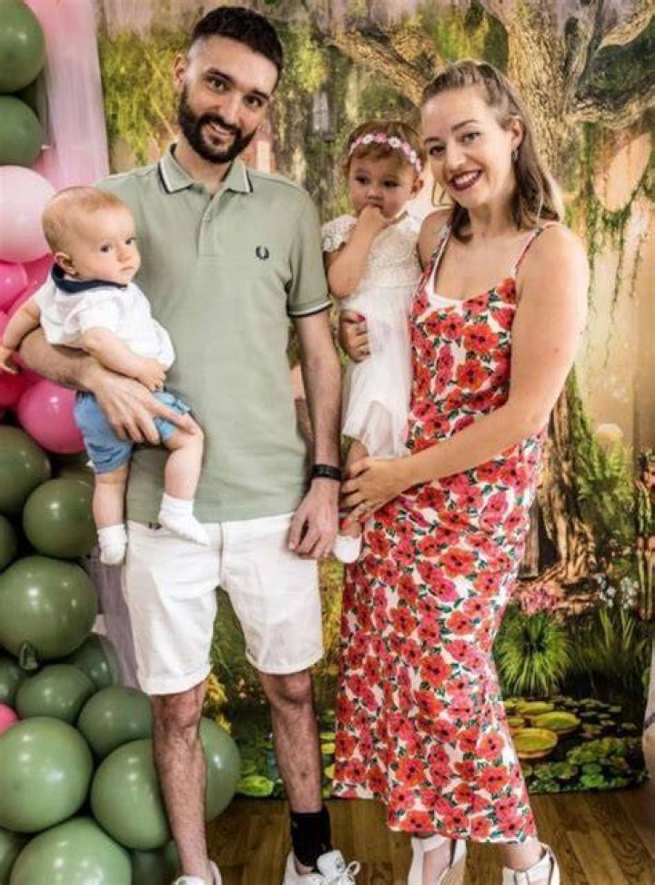Tom Parker’s Wife Shares How They Told Daughter, 2, That Singer Was Dying: ‘She Was Confused’