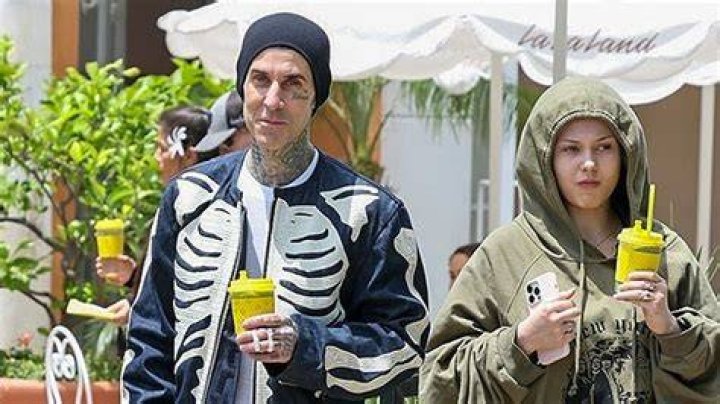Travis Barker & Daughter Alabama Get Matcha In Calabasas: Photos – Hollywood Life