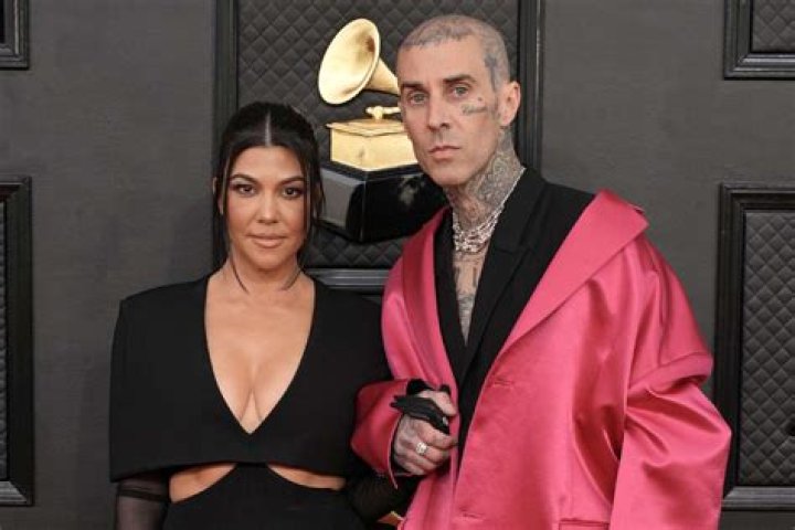 Travis Barker Gets Kourtney Kardashian Tattoo – Hollywood Life