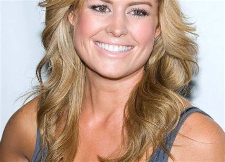 Trump Supporter Jennifer Murphy Claims Donald Kissed Her While On ‘The Apprentice’