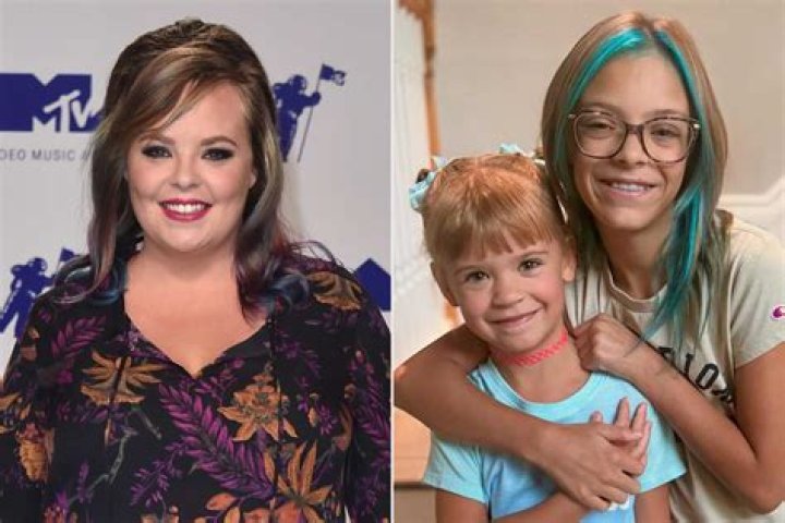 Tyler Baltierra & Catelynn Lowell’s Daughters Meet — New Pic From Sweet Moment – Hollywood Life