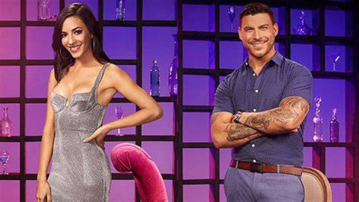 Vanderpump Rules’ Charli Burnett Shades Ex Co-Star Jax Taylor In Tweet – Hollywood Life