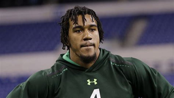 Vic Beasley Celebrity Profile – Hollywood Life