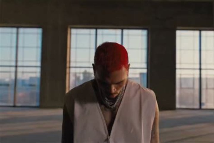[VIDEO] Chris Brown Movie — R&B Star Busts A Move In ‘Battle Of The Year’ – Hollywood Life