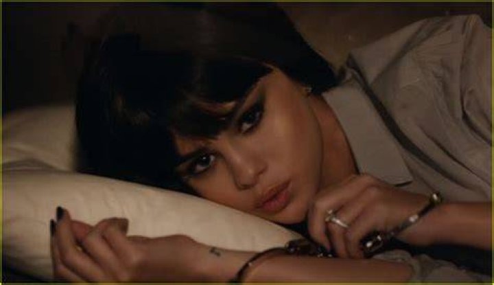 [VIDEO] Selena Gomez’s ‘Hands To Myself’ Music Video — Watch Steamy Sex Sesh – Hollywood Life