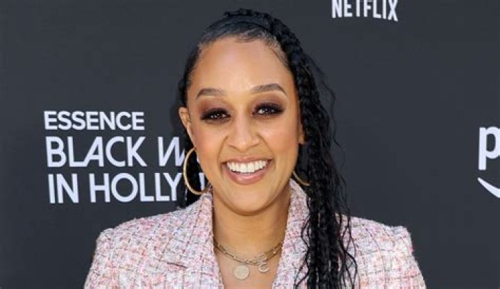 [VIDEO] Tamera Mowry Racist Tweets — Actress Cries Over Cyber Bullying – Hollywood Life