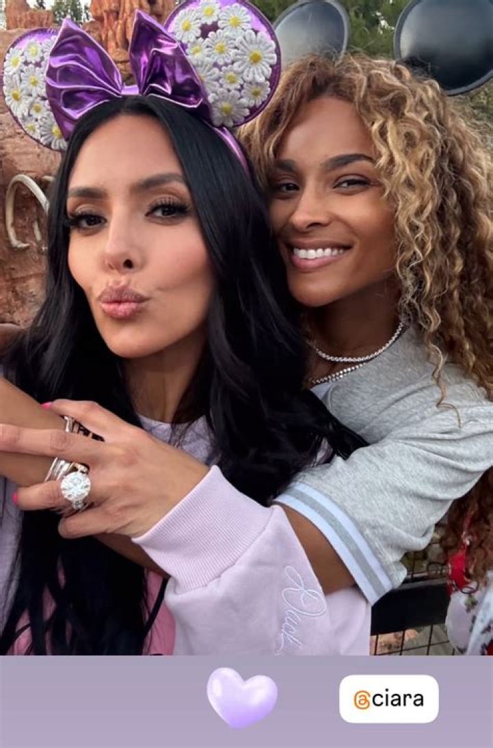 Vin Diesel Cozies Up To Vanessa Bryant, Ciara, & Kris Jenner In Epic Selfie From Venice — Photo