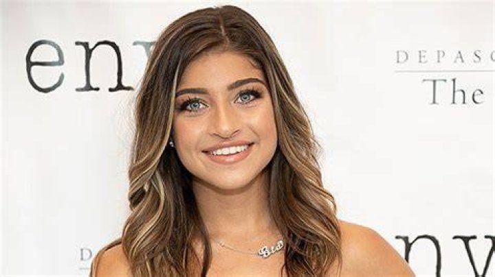 ‘Waking Up In The Morning’ TikTok Trend Explained – Hollywood Life