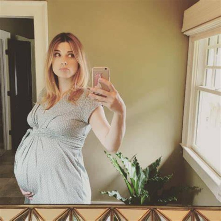 ‘Walking Dead’ Star Welcomes 1st Child – Hollywood Life
