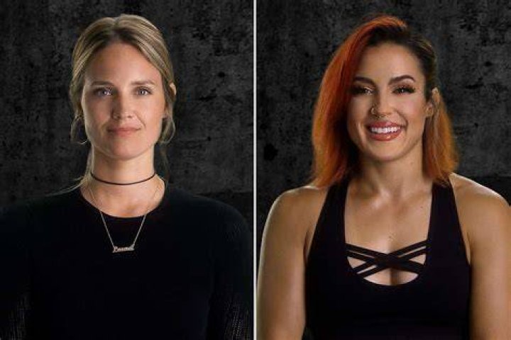 War of the Worlds 2’ & Cara Maria Feud – Hollywood Life