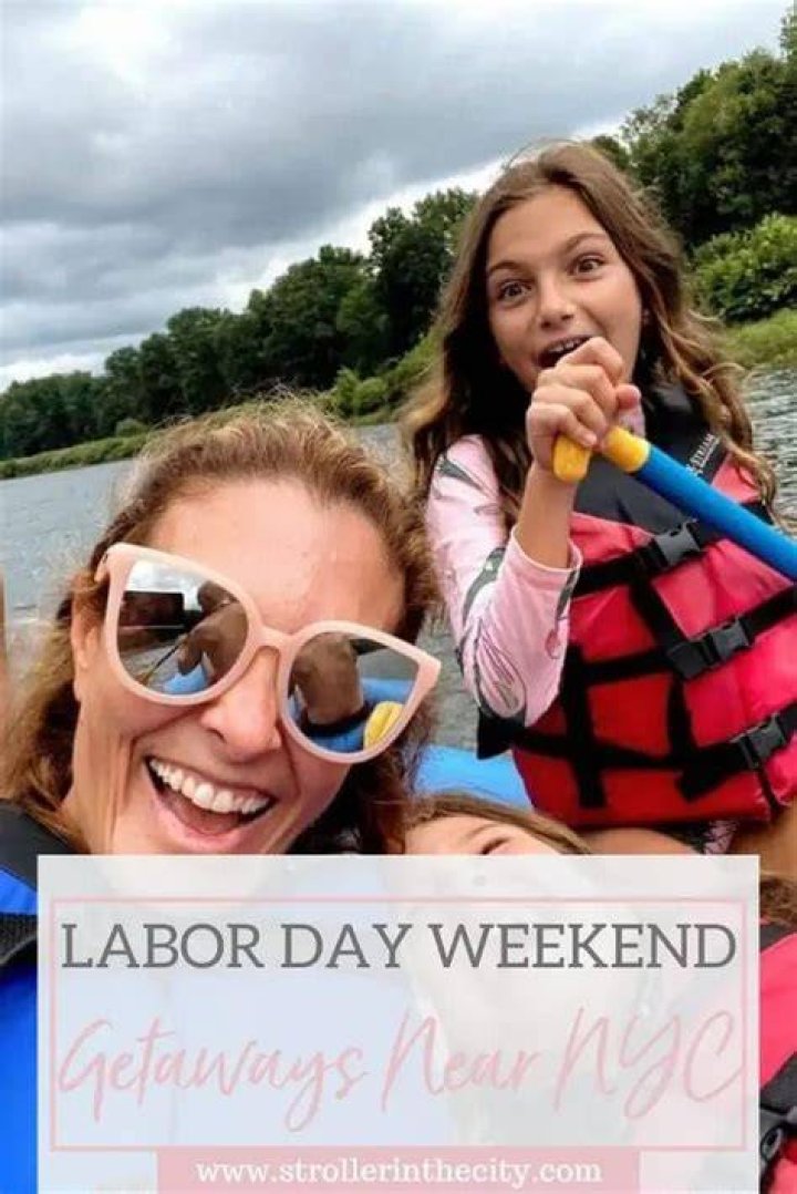 Wendy Williams Strikes A Sexy Pose Before Heading Out On Labor Day Weekend Getaway