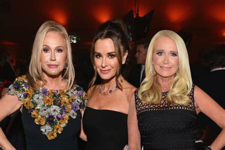 ‘What An Amazing Week’ – Hollywood Life