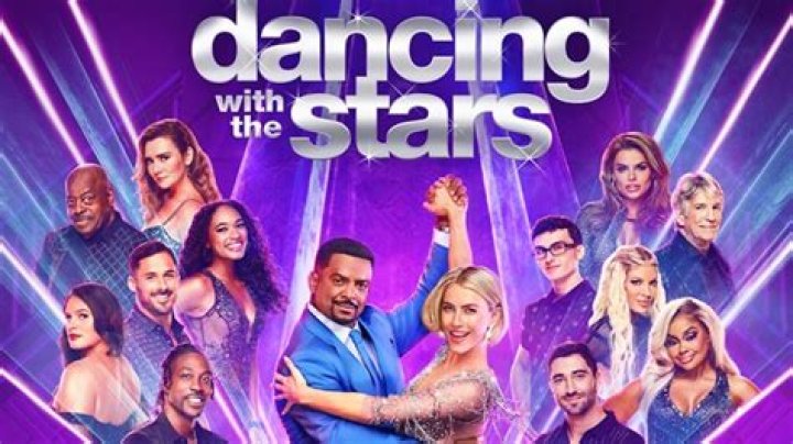 Who Got Eliminated on ‘Dancing with the Stars’ Season 32? – Hollywood Life