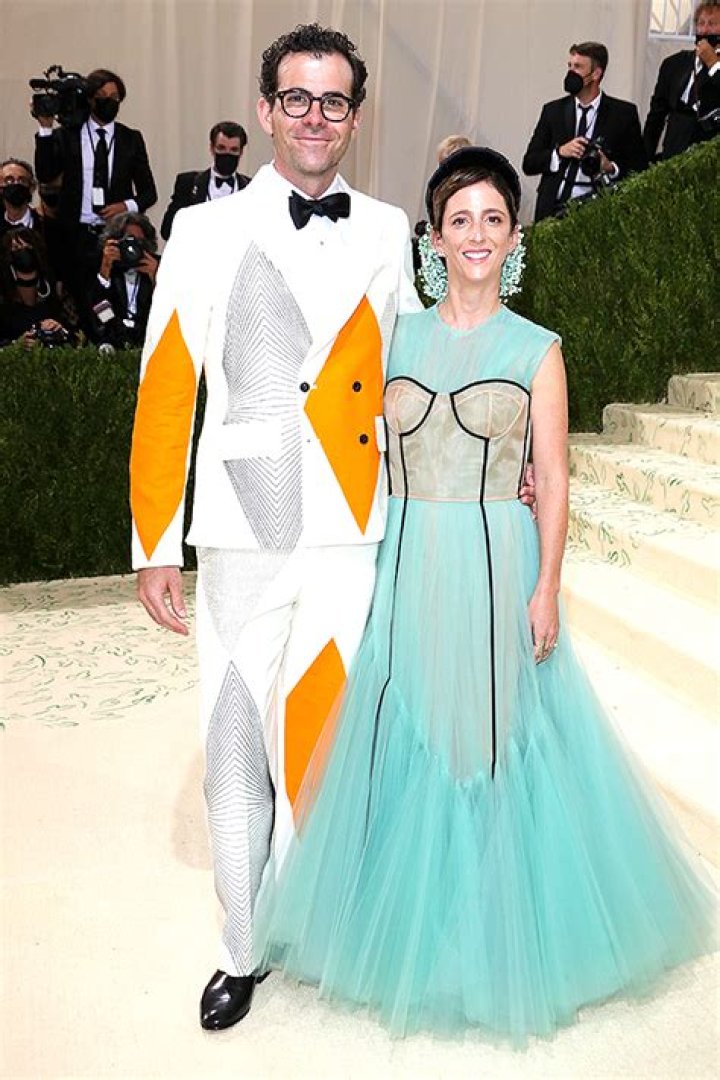 Who Is Adam Mosseri? 5 Things About Met Gala Co-Host & Instagram Head – Hollywood Life