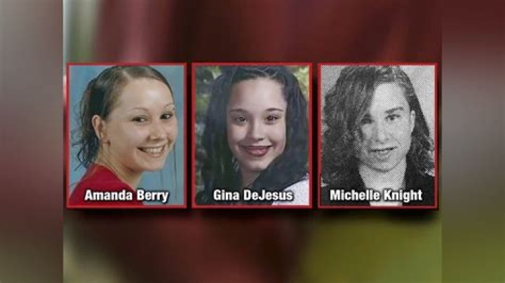 Who Is Amanda Berry? 5 Facts About Cleveland Kidnapping Survivor – Hollywood Life