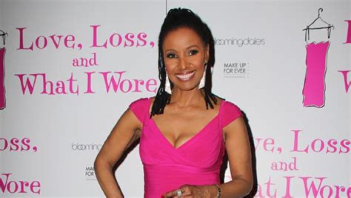 Who Is B. Smith? 5 Things On Lifestyle Maven & TV Host Dead At 70 – Hollywood Life