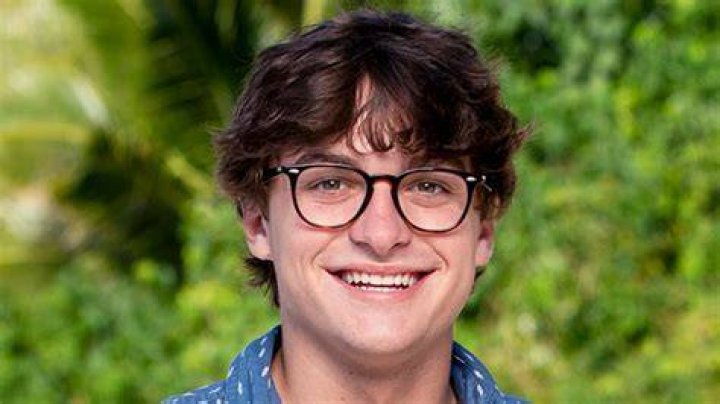 Who Is Carson Garrett? 5 Things On The ‘Survivor 44’ Contestant – Hollywood Life