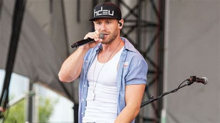 Who Is Chase Rice? About Singer Who Dated ‘The Bachelor’s Victoria F. – Hollywood Life
