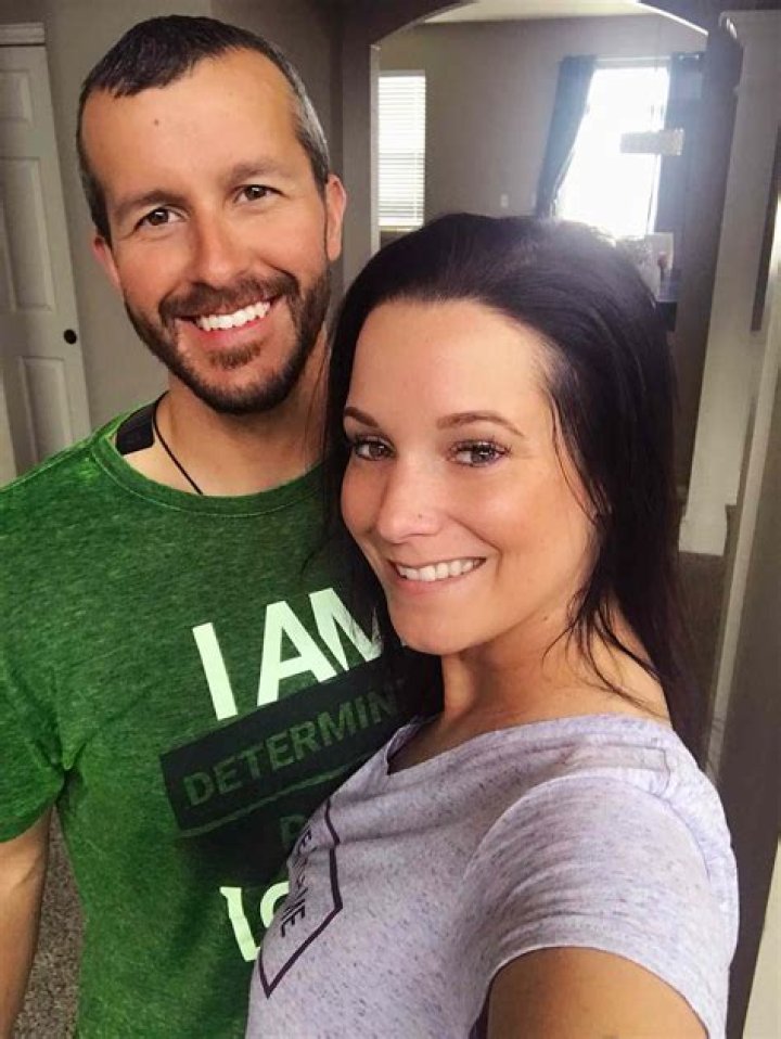 Who Is Chris Watts? About The Man Who Murdered His Wife & Kids – Hollywood Life