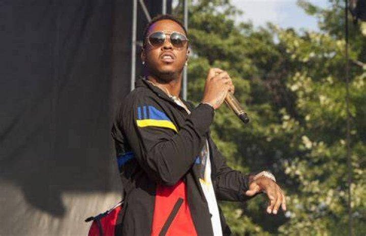 Who Is Jeremih? 5 Things On Singer Reportedly In Hospital With COVID-19 – Hollywood Life