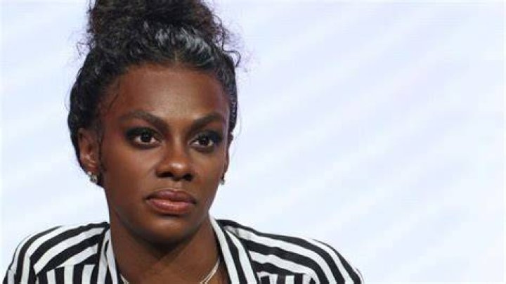 Who Is Jess Hilarious? 5 Things About Comedian In Plane Video – Hollywood Life