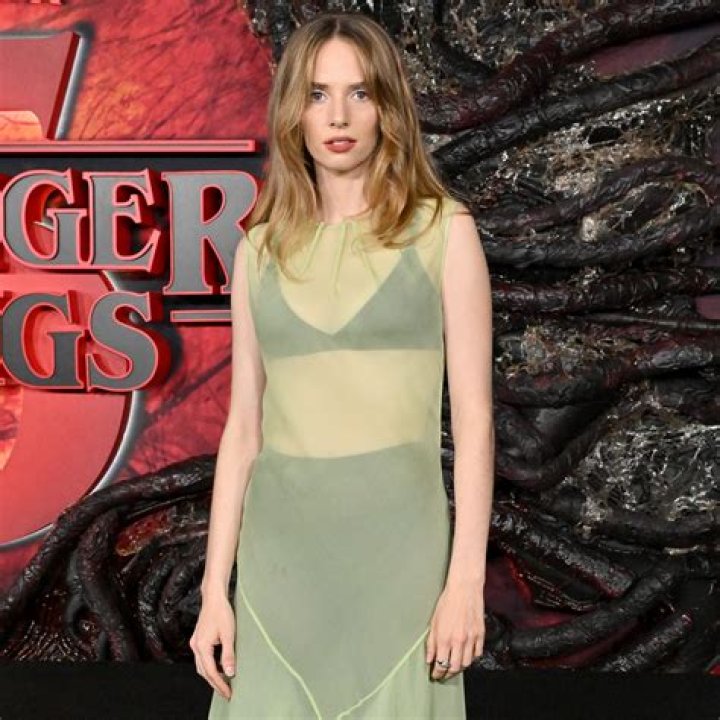 Who Is Maya Hawke? 5 Things To Know About The ‘Stranger Things’ Star – Hollywood Life