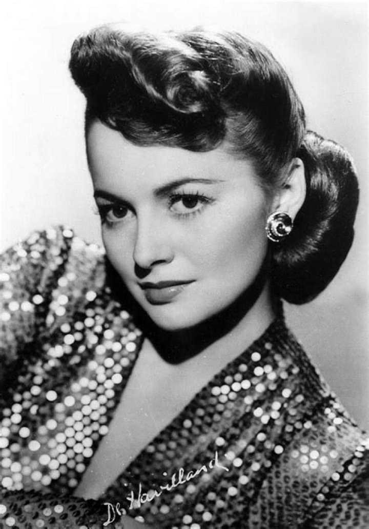 Who Is Olivia de Havilland? 5 Things About Actress Who Died At 104 – Hollywood Life