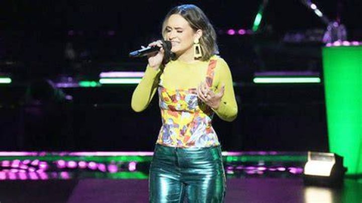 Who Is Sasha Hurtado? About The 18-Year-Old Singer On ‘The Voice’ – Hollywood Life