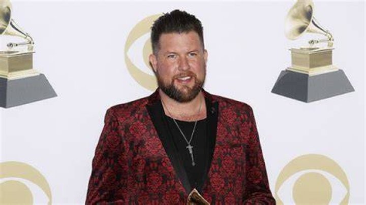 Who Is Zach Williams? Get to Know the Christian Rock Artist – Hollywood Life
