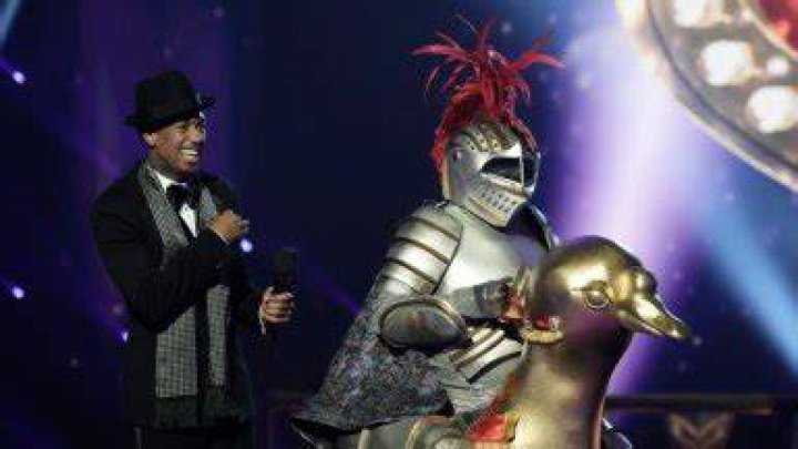 William Shatner Is The Knight On ‘The Masked Singer’: Interview – Hollywood Life
