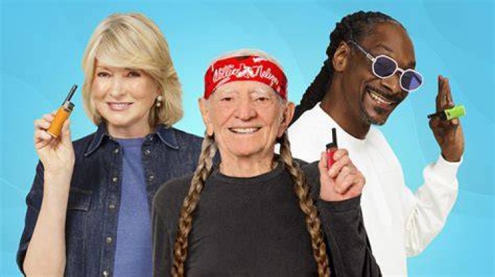 Willie Nelson, Snoop Dogg Martha Stewart Star In BIC EZ Reach Ad – Hollywood Life