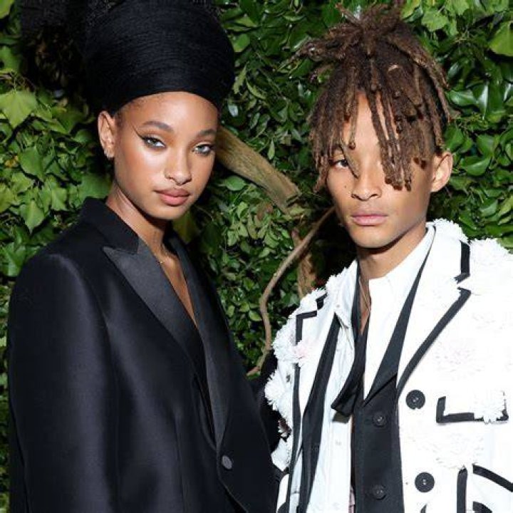 Willow Smith: Why She Will Still Hang Out With Both Jordyn Woods & Kardashian Sisters