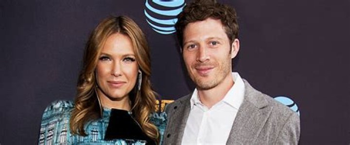 Zach Gilford & Kiele Sanchez Miscarriage — ‘Lost’ Actress Sadly Loses Baby – Hollywood Life
