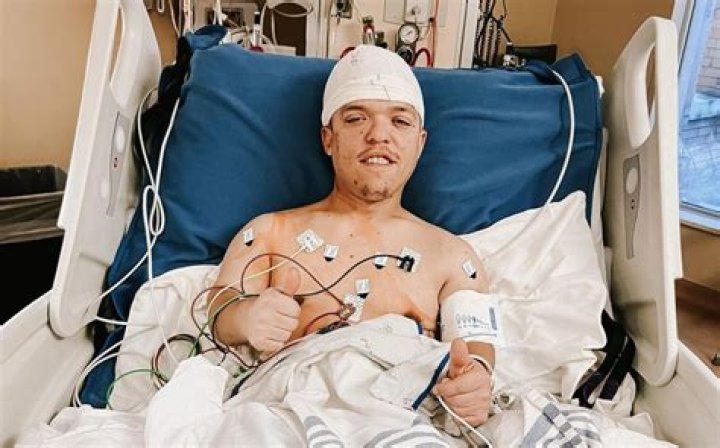 Zach Roloff Of ‘Little People Big World’ Has Emergency Brain Surgery – Hollywood Life